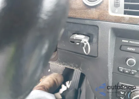 2011 BMW 3 Series 328I из США, поврежденный, VIN WBAKE5C53BE573685